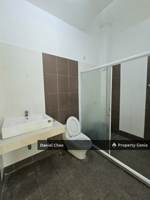 Pengkalan New Painted Facing Field Double Storey Terrance House For Sale