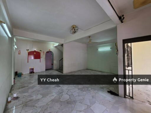 Menglembu, Ipoh Double Storey House For Sale Facing Empty Land Great Location Big Balcony