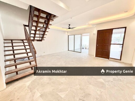 FULLY RENOVATED 2 Storey Terrace Taman Puchong Indah .