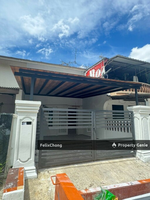 Mount Austin 2 Sty Low Cost,Jalan Mutiara Emas,Johor Bahru,Renovated