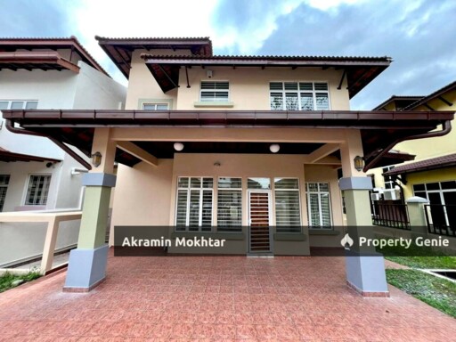 Freehold, Gated & Guarded | SEMI D 2 Storey House, Jalan Damar Bandar Sri Damansara Selangor .