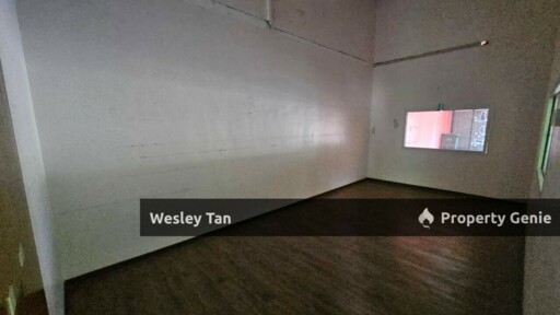 3 Storey Klebang Utama Shop 22x70 Facing Main Road For Rent
