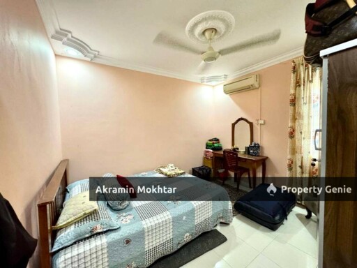 DOUBLE STOREY CORNER LOT, Taman Equine, Lestari Perdana 8 Seri Kembangan.