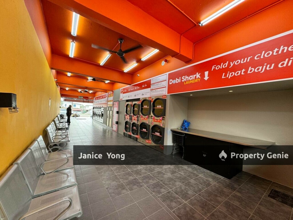 Taman Ungku Tun Aminah Skudai Shoplot For Rent