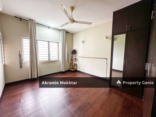Freehold, Renovated, Partially Furnished & 1 Parking | Kristal Villa Condominium, Kajang 2