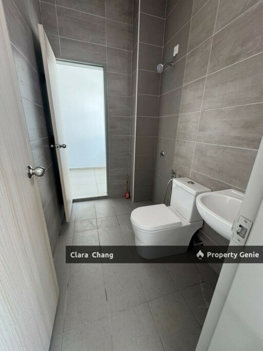 Jln Wau Merak, Bandar Layangkasa @ Pasir Gudang Double Storey Terrace House| 100% Full Loan