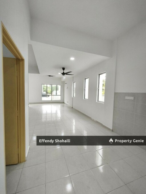 MYRA GARDEN KUNDANG END LOT