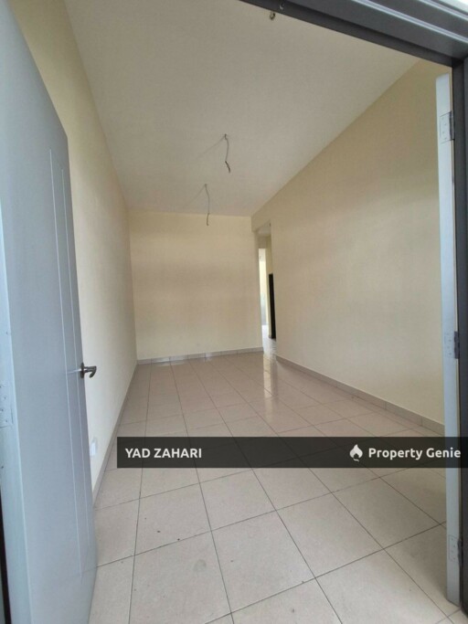 Jalan Lombong Perak, Shah Alam | Single Storey Terrace 4 Bedrooms | RM475K - Freehold and Near Mall