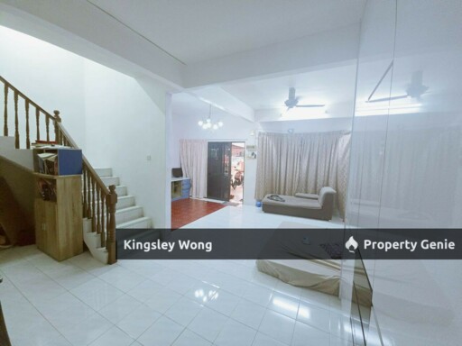 Kuala Kangsar Taman Damai Freehold Double Storey Terrace House Facing Field  Renovated