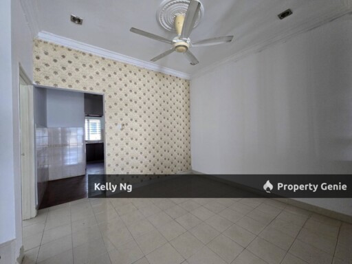 Double Sty Renovated House At Bandar Puteri Klang For Rent