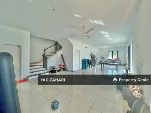 Huge Extra Land Corner Lot Double Storey Terrace House, Hijayu 2 Resort Homes, Bandar Sri Sendayan