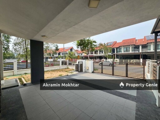 FREEHOLD & END LOT |  2 STOREY SUPERLINK HOUSE ILTIZAM ALAM SARI BANGI