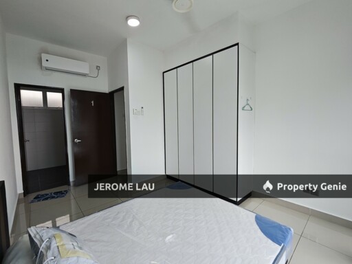 Twin danga Perling Master room for rent