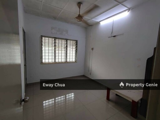 Double Storey Corner Lot in Permas Jaya