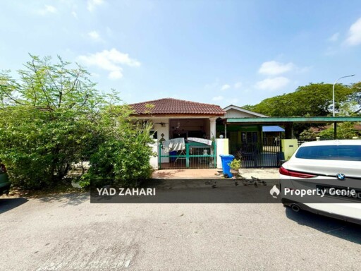 Seksyen 17, Shah Alam | 1-Storey Terrace 3 Bedrooms | RM430K - Fully Extended, Renovated and Facing North