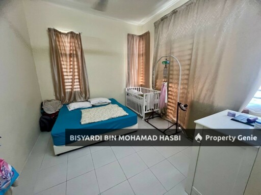 CORNER LOT 2 STOREY SEMI DETACHED, ROYAL  IVORY 2 BANDAR SAUJANA PUTRA.