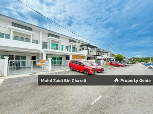 Beautifull Clio 2 Resident