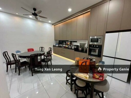 Double Storey Bungalow @ Kampung Lapan For Sale !!