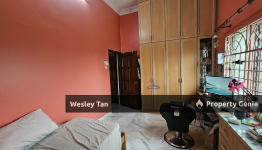 Single Storey SemiD Ayer Keroh Fully Extended 5rooms Extra Garden Area