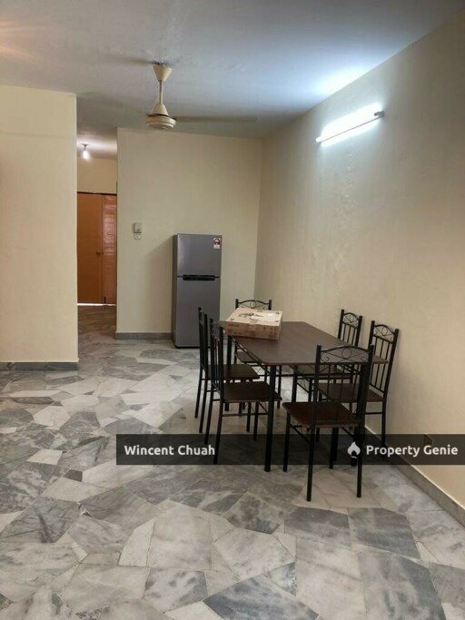 Palm Court Condo, Brickfield Renovated and Fully Furnished