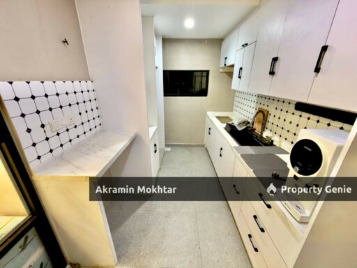 Freehold, Ground Floor, Corner Unit & 2 Parking | Apartment Azaria, Bandar Parklands, Klang Selangor .