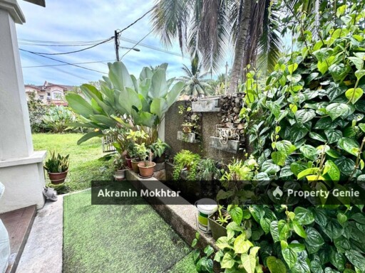DOUBLE STOREY CORNER LOT, Taman Equine, Lestari Perdana 8 Seri Kembangan.