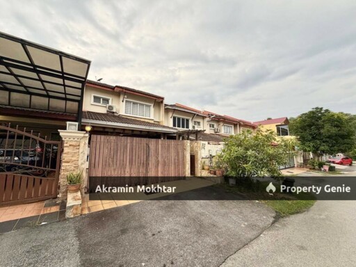 Freehold & Renovated | Double Storey Taman Prima Saujana, Kajang