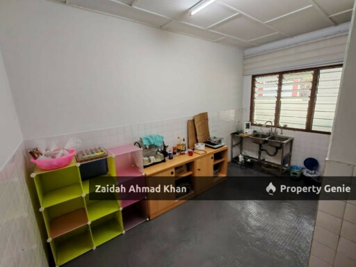 SS4 KELANA JAYA SINGLE STOREY TERRACE HOUSE FOR SALE CORNER LOT FREEHOLD NON BUMI WELL KEPT