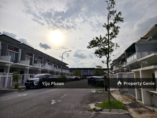 Semi Furnished 2 Storey House at Acacia Park, Bdr Tasik Puteri