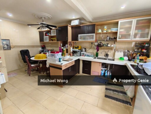 Amethyst 1 Kota Emerald