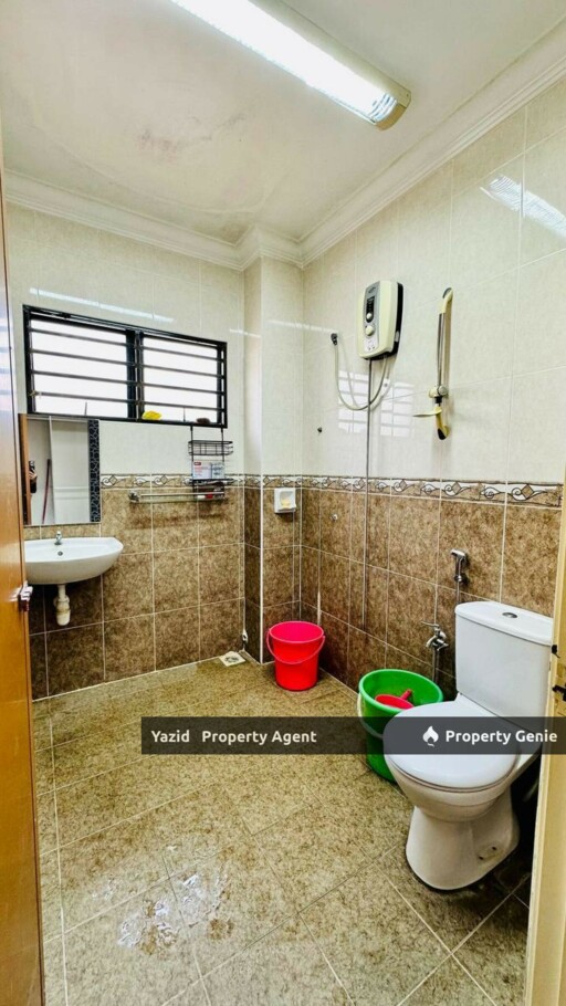 2.5 Storey, Taman Warisan Indah