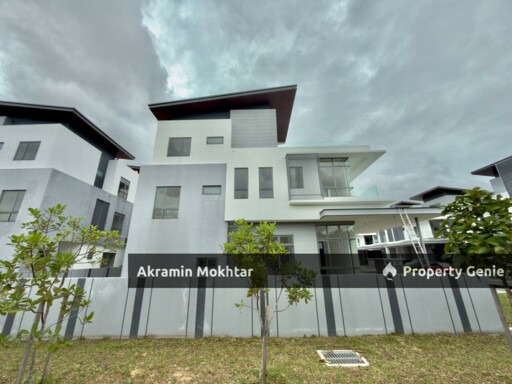 END LOT SEMI D 3 Storey House Broadleaf Residences, Taman Alam Kemuning, Kota Kemuning Shah Alam Selangor