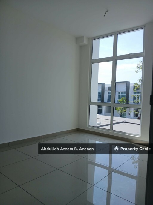 Double Story Corner Lot ‼️ Taman La Casa Lunas