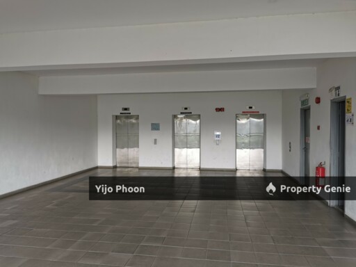 Low Density Condo at Templer Park with 2 Car Park 3 Bedroom+ 3 Bathroom