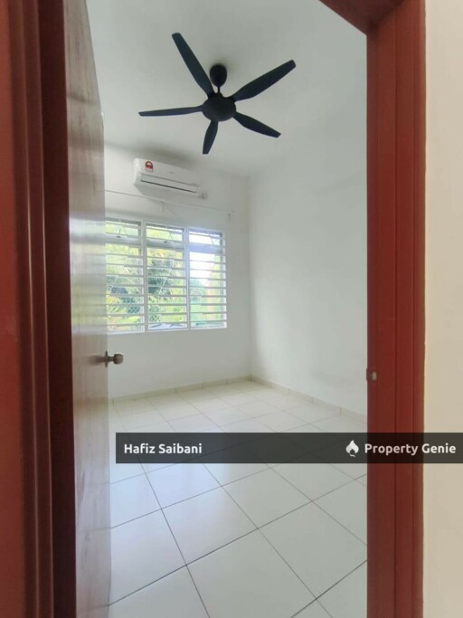 Semi D Setingkat Setingkat Taman Ikhlas Jenjarom