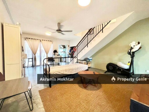 [Renovated] End Lot Double Storey, Taman Bukit Permata @ Batu Caves