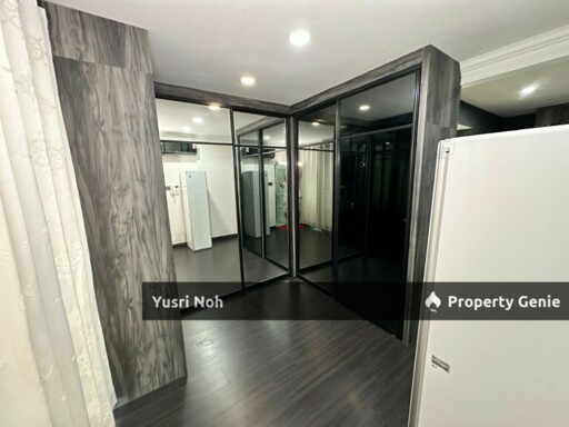 Cornerlot Semi-D SS4 Petaling Jaya - Facing Open, Walk in Condition