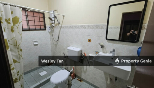 Single Storey SemiD Ayer Keroh Fully Extended 5rooms Extra Garden Area