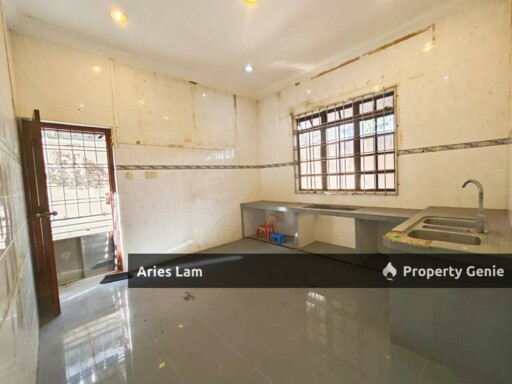 Bungalow House @ Taman Majidee /Near to JB Town