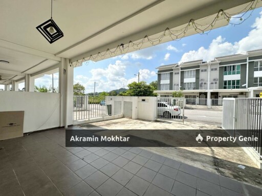 Partially Furnished, Gated & Guarded | 3-STOREY INTERMEDIATE AZALEA @ BUKIT RAHMAN PUTRA