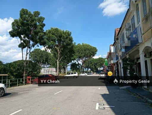 Lahat / Pengkalan Ipoh Two Storey Shoplot For Sale, Facing Main Road, Good Condition, Repaint
