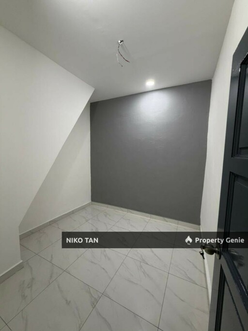 For Sale Jalan Kemuliaan 39 Taman Universiti , Skudai Johor