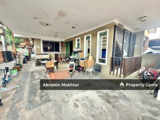 FREEHOLD, END LOT & RENOVATED - SINGLE STOREY TERRACE @ JALAN KEBUN, SEKSYEN 30