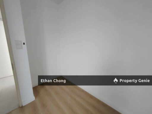 Nova Saujana Partial Furnished Unit For Rent