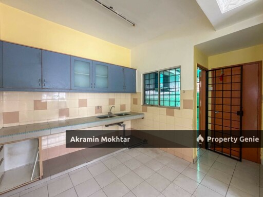 Freehold, End Lot & Fully Extended | 2 Storey Taman Kajang Prima, Kajang.