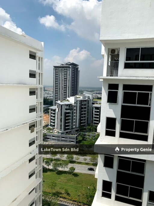 Domain 5 Apartment