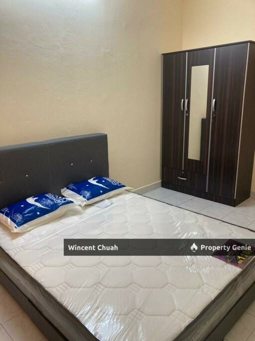 Palm Court Condo, Brickfield Renovated and Fully Furnished