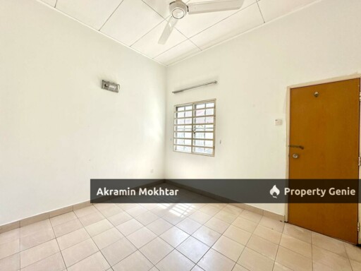 Double Storey Terrace Intermediate Seksyen 5, Kota Puteri, Rawang