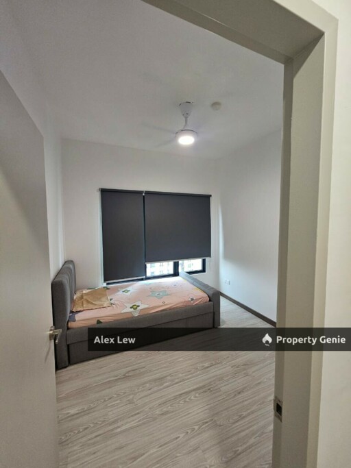 M Oscar Partial Furnished for Rent with 2 Carparks