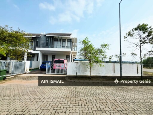 [CORNER LOT] TERES 2 TINGKAT PRECINT 7 SPRING VALE KOTASAS KUANTAN